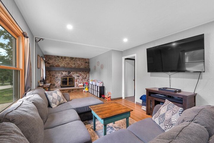 Property Photo:  125 Summit Dr  WI 53074 