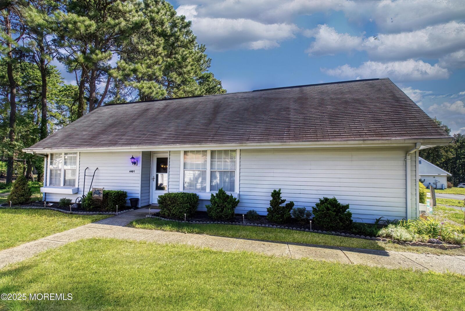 Property Photo:  440 Dartmoor Way I  NJ 08759 