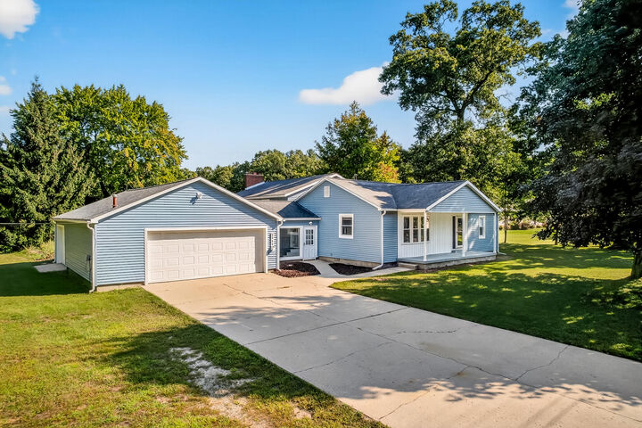 Property Photo:  5368 Dowling Street  MI 49437 