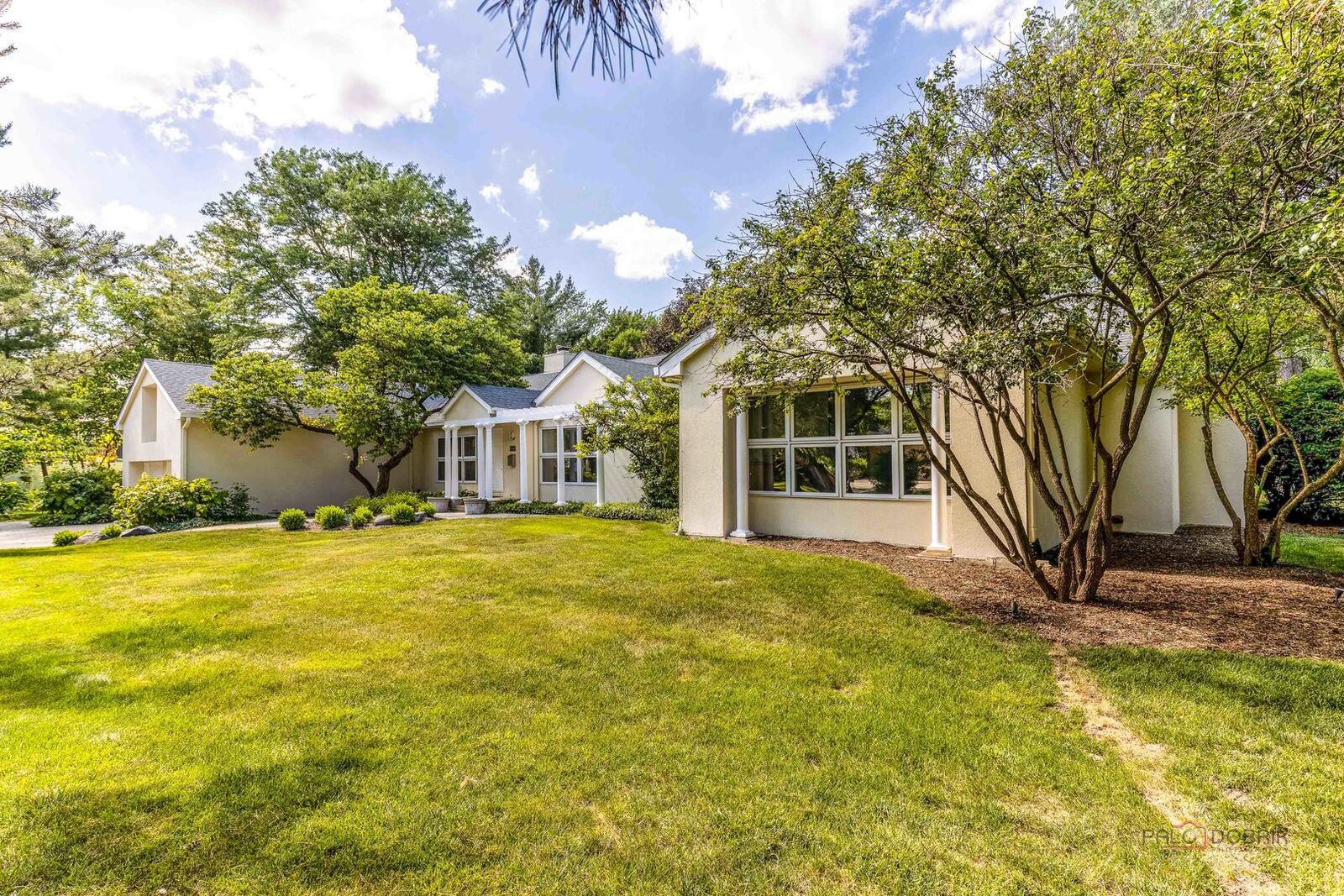 Property Photo:  1660 Hertel Lane  IL 60015 