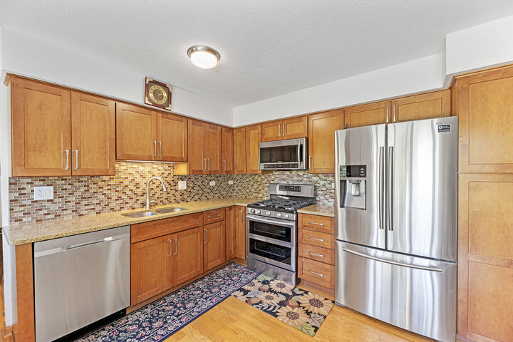 Property Photo: 2515 Pebbleford Lane IL 60026