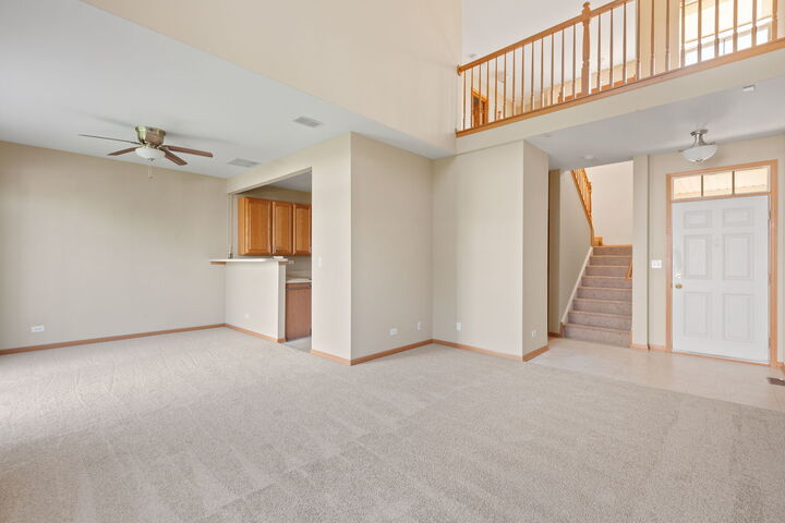 Property Photo: 464 Horizon Drive IL 60103