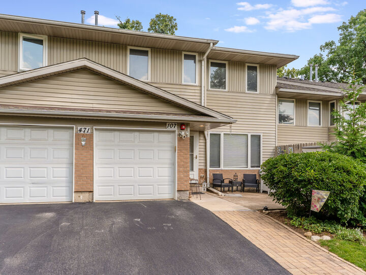 Property Photo:  471 River Bend Road 107  IL 60540 