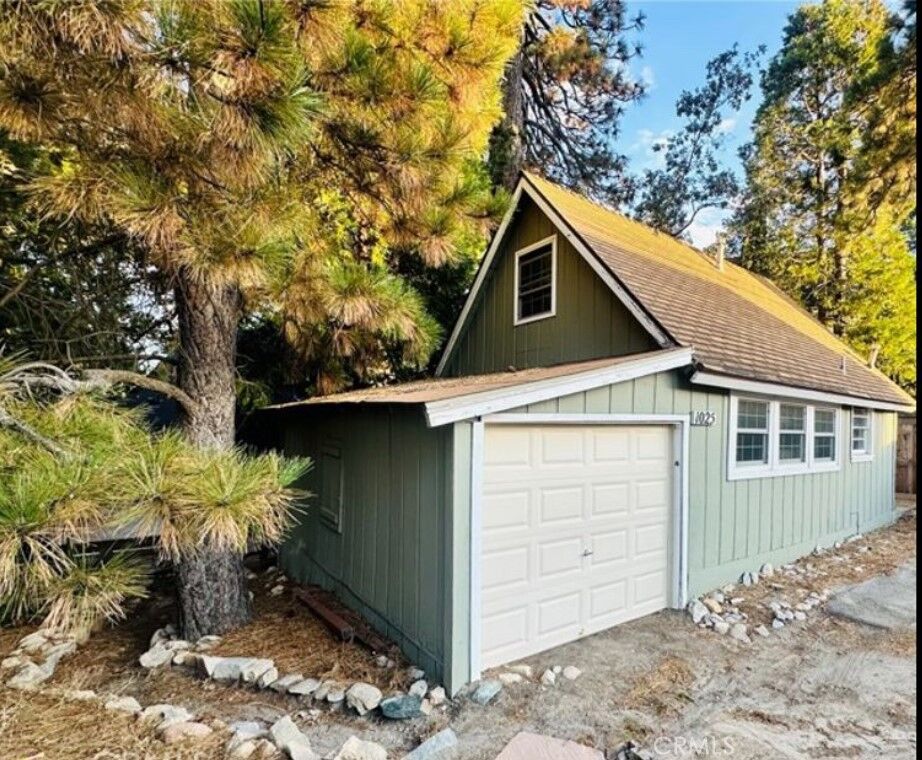 Property Photo: 1025 Inspiration Drive CA 92326