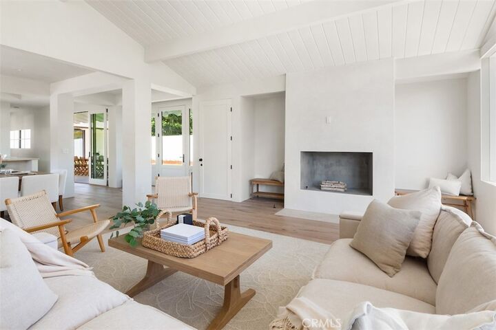 Property Photo:  2709 Via Capay  CA 90274 