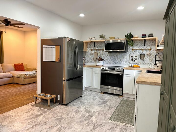 Property Photo: 534 Whitefield Road ME 04345