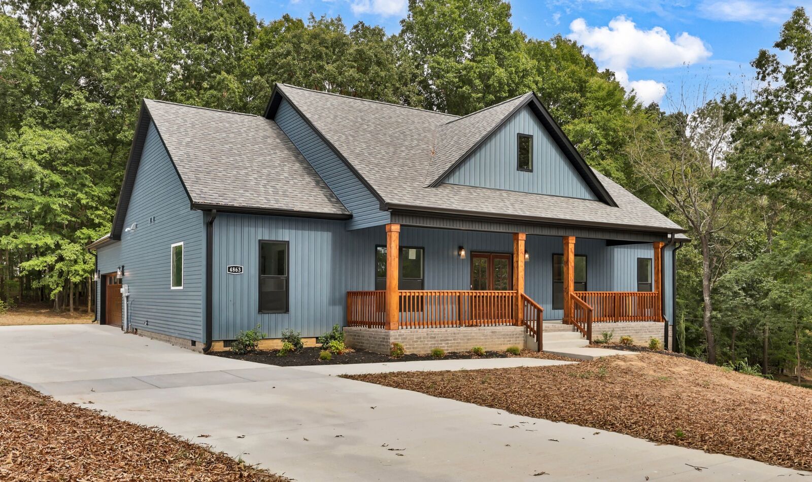 Property Photo: 4863 Hunter Rd TN 37171
