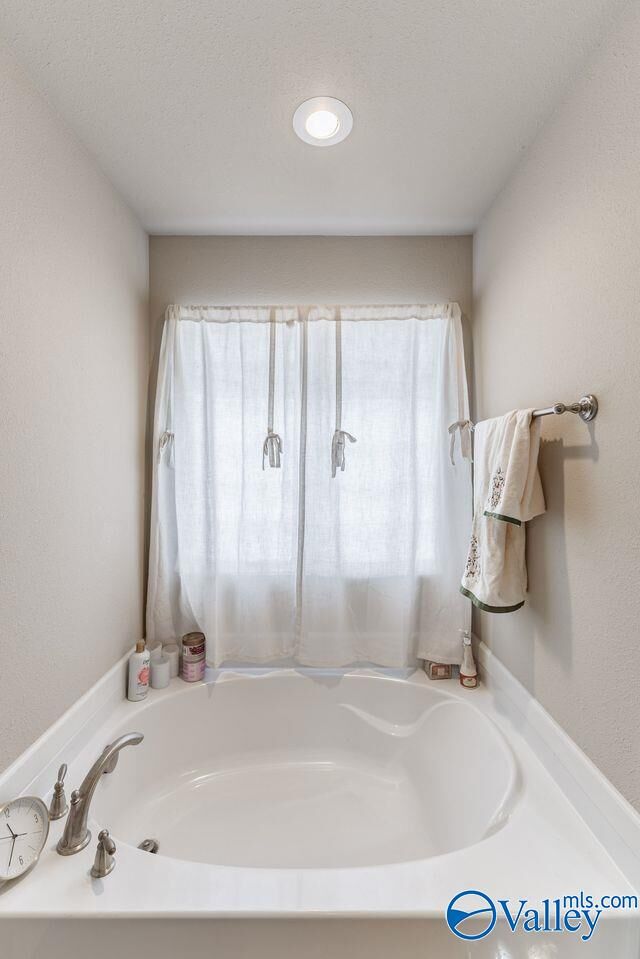 Property Photo: 150 Gardengate Drive AL 35749
