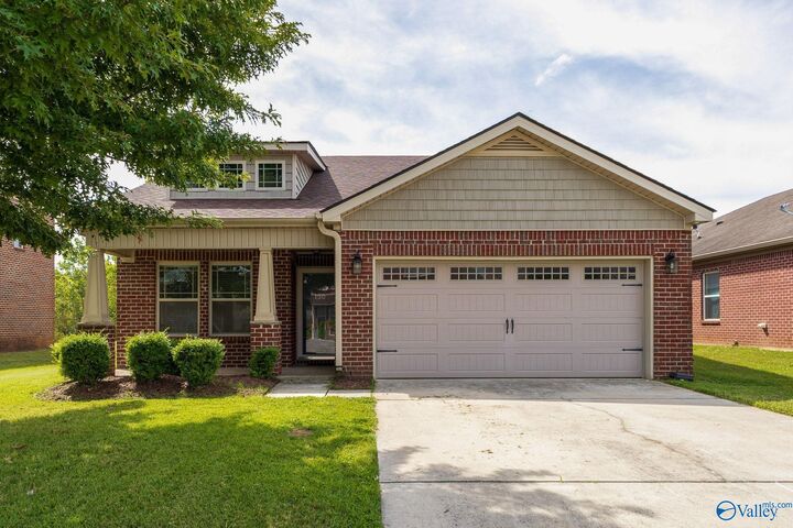 Property Photo:  150 Gardengate Drive  AL 35749 