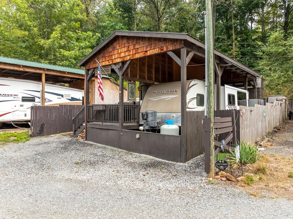 Property Photo:  54 First Street  GA 30540 