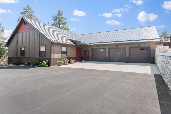 Property Photo: 217 Peekaboo Trail MT 59840