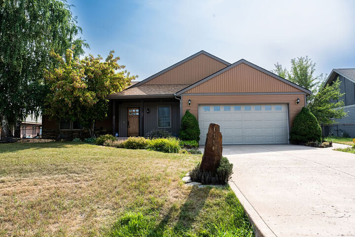 Property Photo:  1399 Mackinaw Loop  MT 59932 