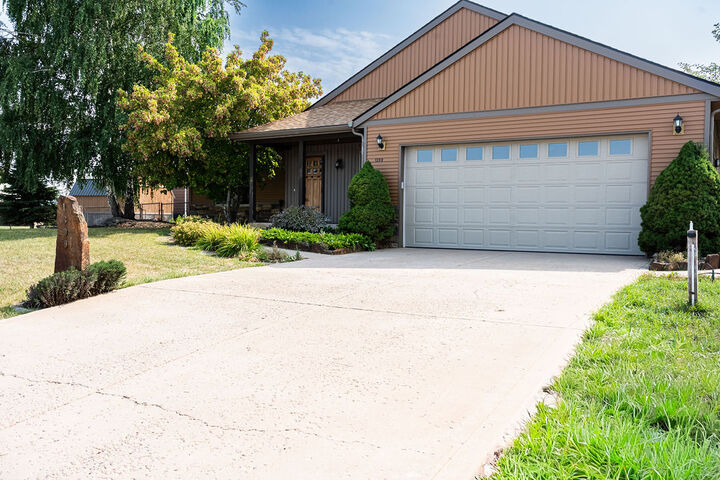 Property Photo:  1399 Mackinaw Loop  MT 59932 