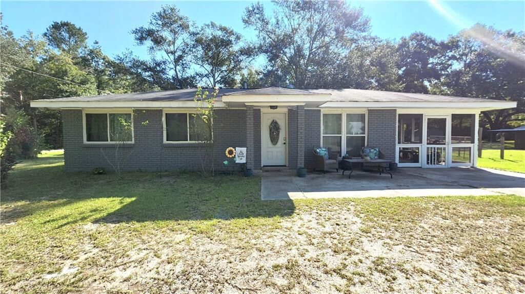 Property Photo: 65174 Highway 41 Highway LA 70452