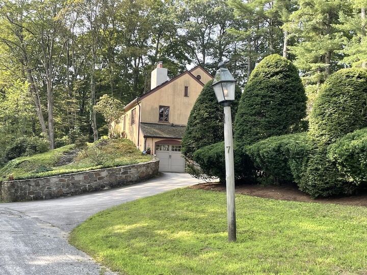 Property Photo: 7 Nubanusit Lane NH 03458