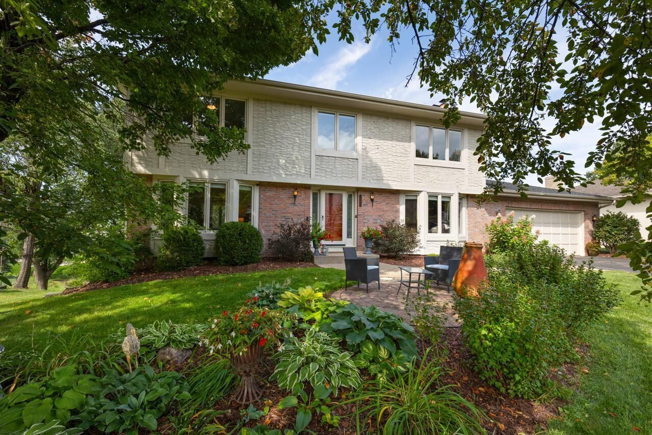 Property Photo:  11332 Creekridge Drive  MN 55347 