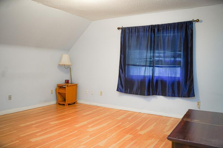 Property Photo:  89 Winnipeg Avenue  MN 55117 