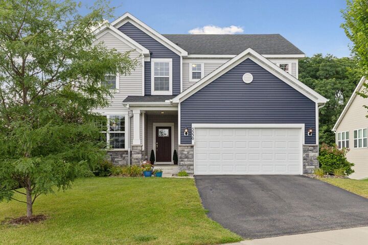Property Photo:  5530 Annapolis Lane N  MN 55446 