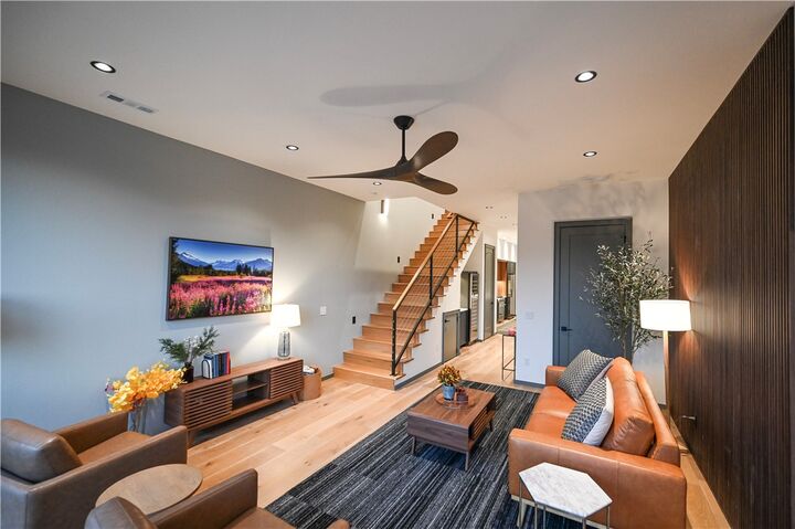 Property Photo:  1247 Fillmore Street  AR 72712 