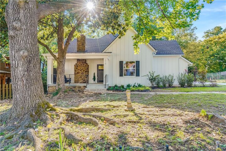 Property Photo:  319 S College Avenue  AR 72701 