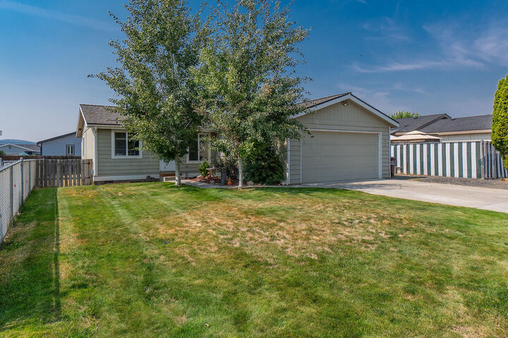 1339 NW Drake Avenue  Prineville OR 97754 photo