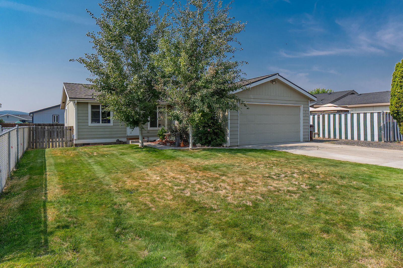 Property Photo:  1339 NW Drake Avenue  OR 97754 