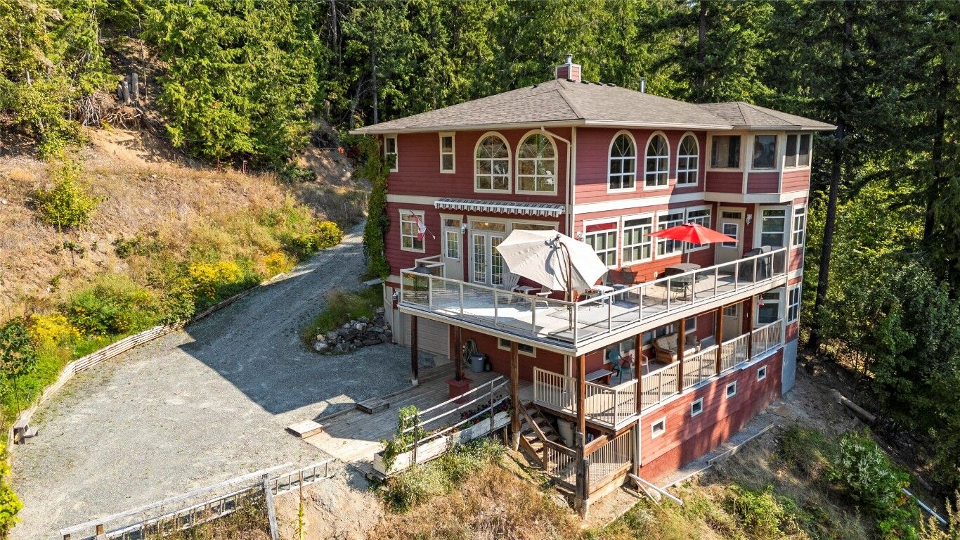 Property Photo:  7666 Lichen Road  BC V0E 1M8 