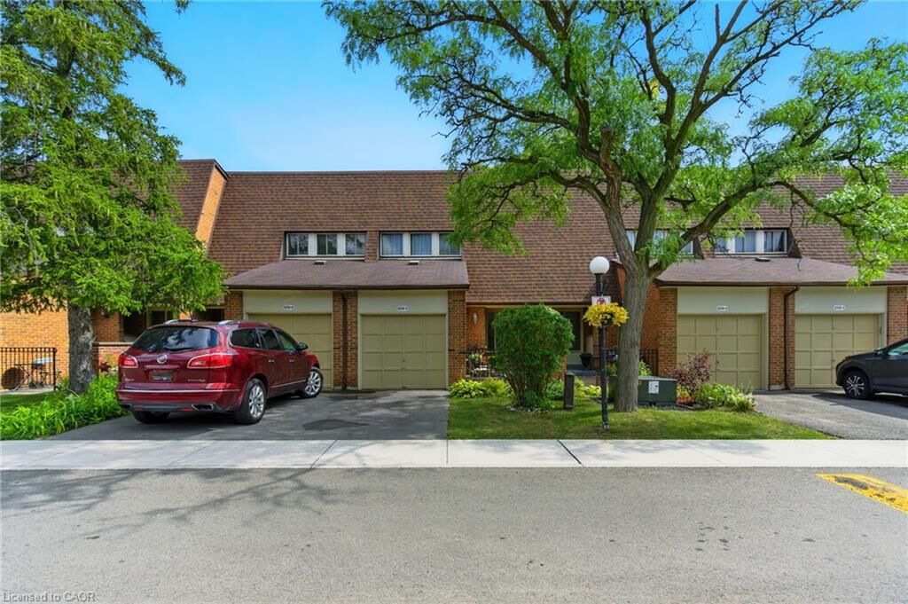 Property Photo: 3008 Palmer Drive 5 ON L7M 1L2