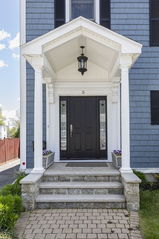 Property Photo:  5 Tremont Pl  MA 01960 