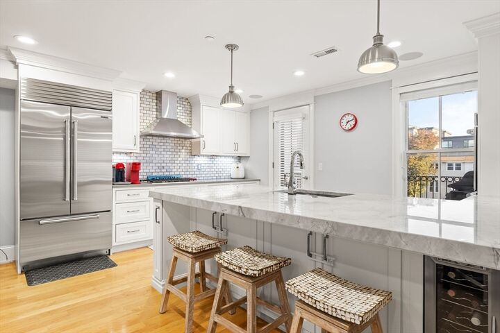 Property Photo:  893 E 2nd St 9  MA 02127 