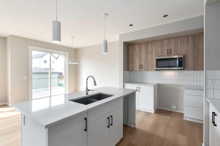Photo de la propriété:  109 Monterey Place SE  AB T1V 0K3 