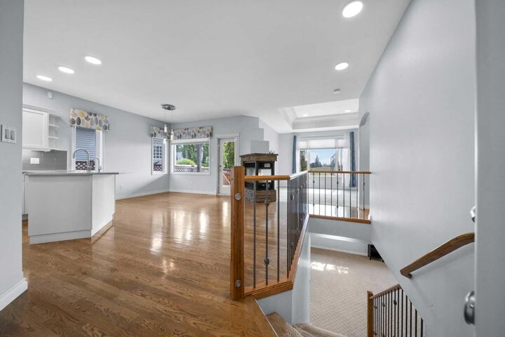Property Photo:  27 Irving Crescent  AB T4R 3R9 
