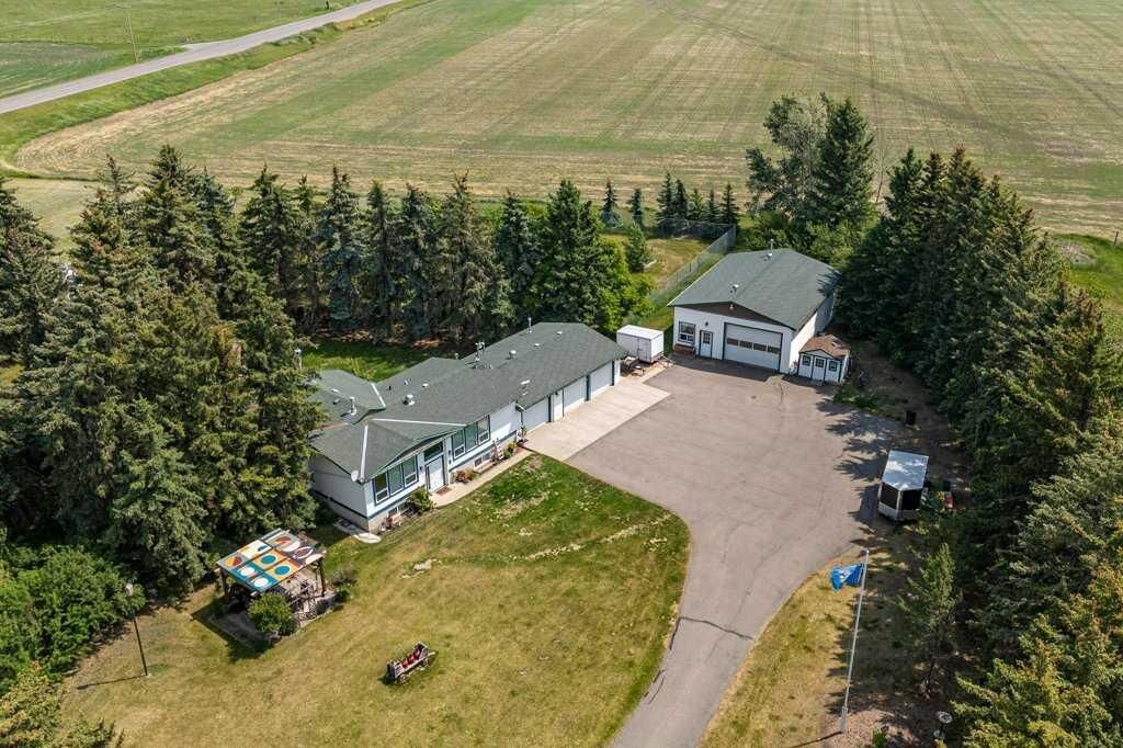 Photo de la propriété:  2193 434 Avenue E  AB T1S 1A1 