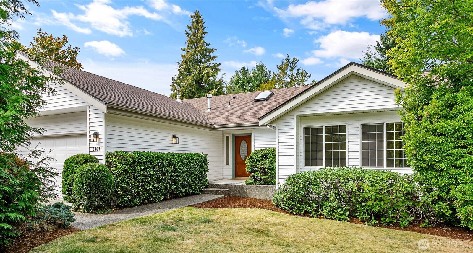 Property Photo:  3907  Aaron Court  WA 98226 