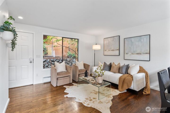 Property Photo: 202 25th Avenue E D WA 98112
