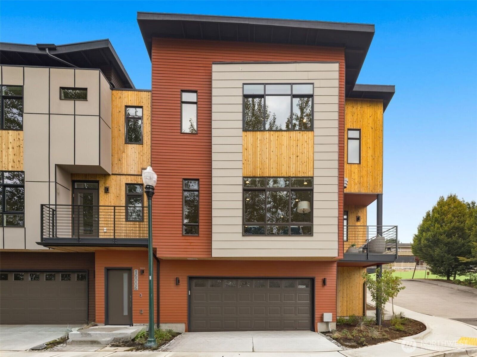 Property Photo: 16002 Main View Lane NE WA 98019