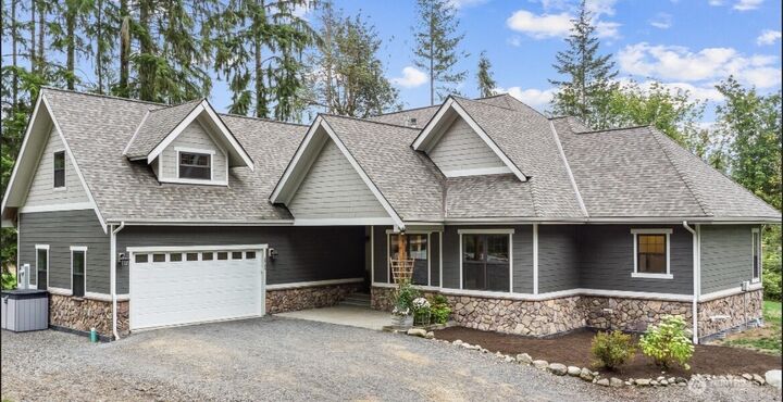 2703  233rd Avenue SE  Snohomish WA 98290 photo