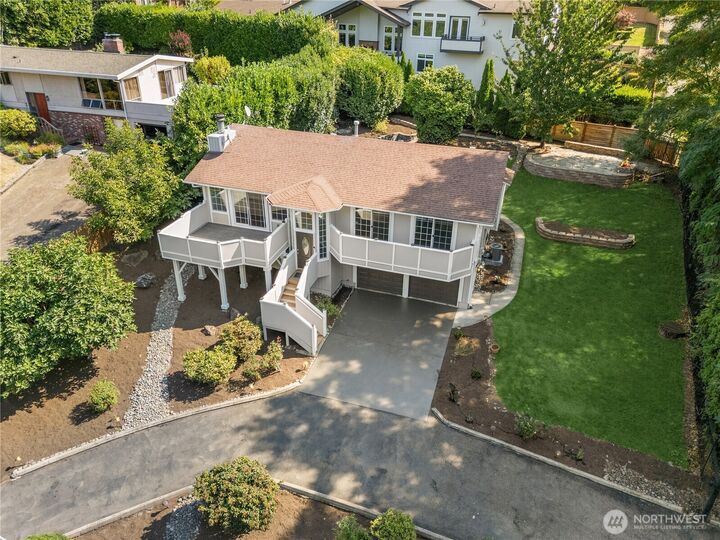 Property Photo:  11004  100th Avenue NE  WA 98033 