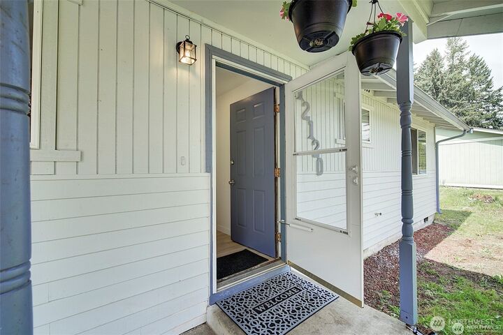 Property Photo: 12120 218 Avenue Ct E WA 98391