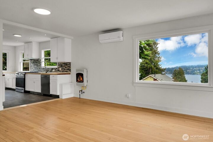 Property Photo:  3810 NE 155th Street  WA 98155 