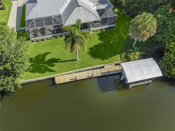 Property Photo:  5285 94th Lane  FL 32958