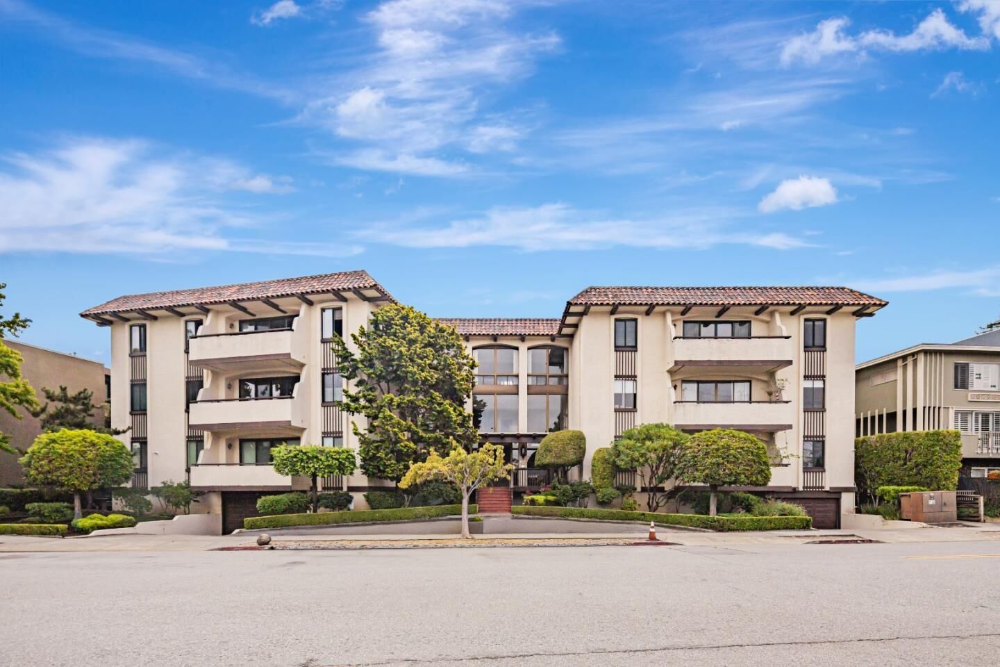 Property Photo: 1427 Floribunda Avenue 304 CA 94010