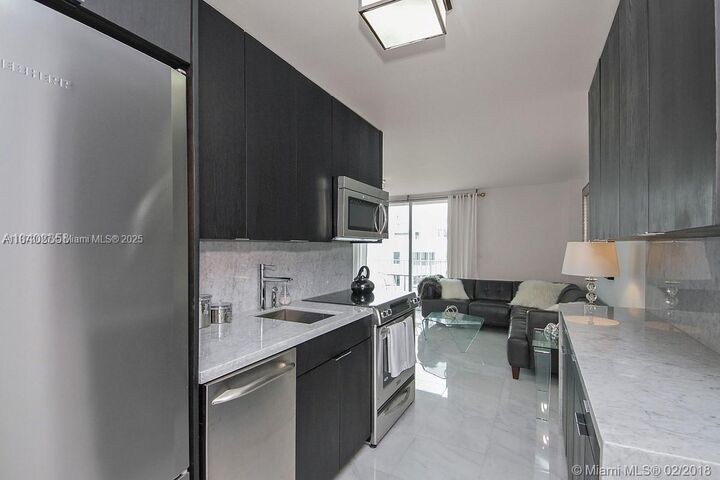 Property Photo:  1255 Collins Av 601  FL 33139 
