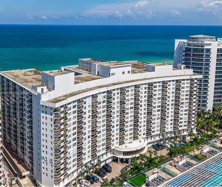 Property Photo:  6039 Collins Ave 1535  FL 33140 