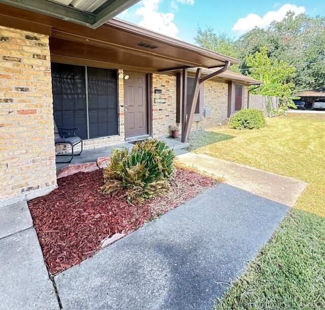 Property Photo: 9050 Shepherd Dr TX 77705
