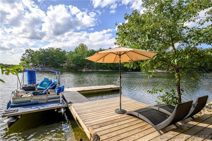 Property Photo: 1613 Bayview Drive IN 47106