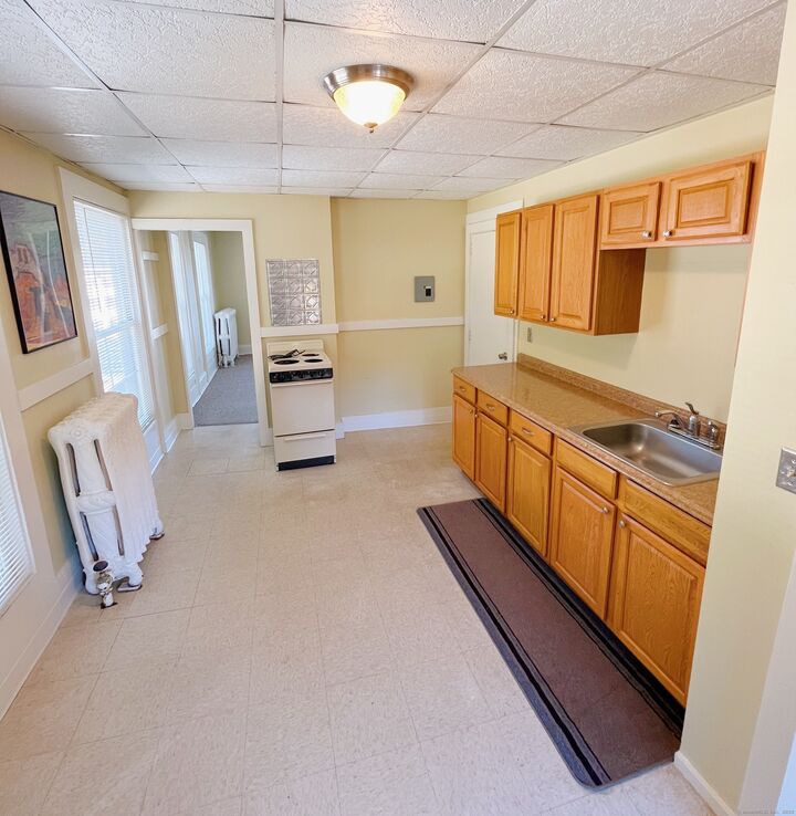 Property Photo: 519 Main Street 4 CT 06057