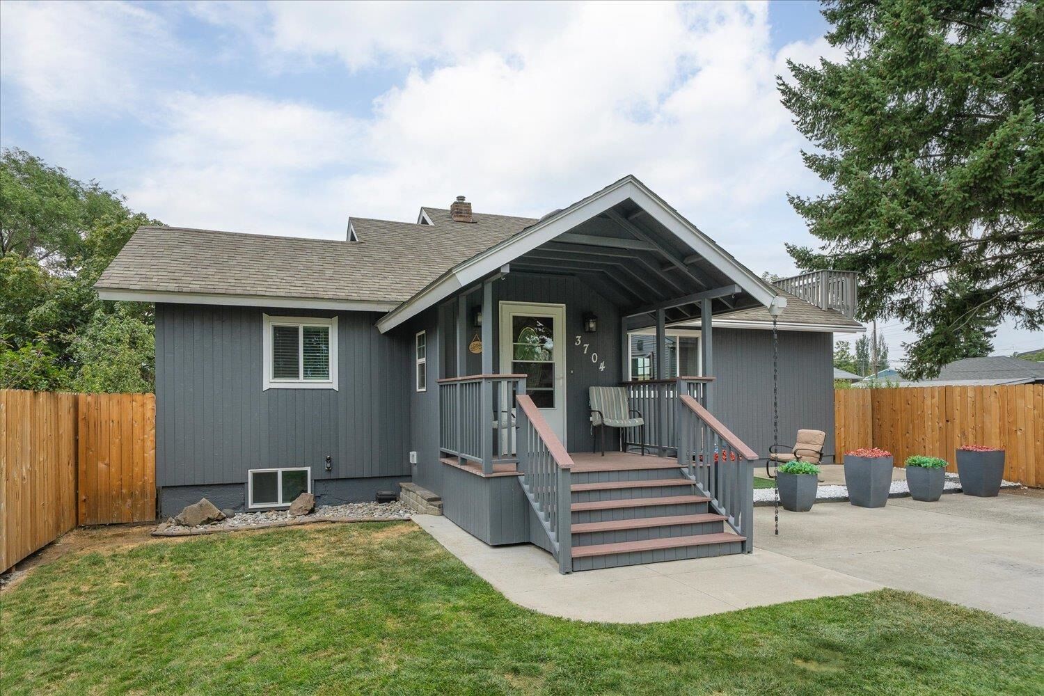Property Photo:  3704 E 28th Ave  WA 99223 