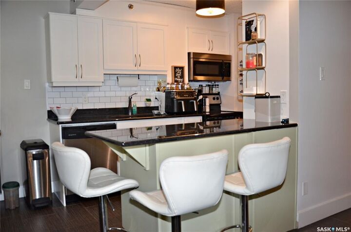 Property Photo: 320 5th Avenue N 308 SK S7K 2P5