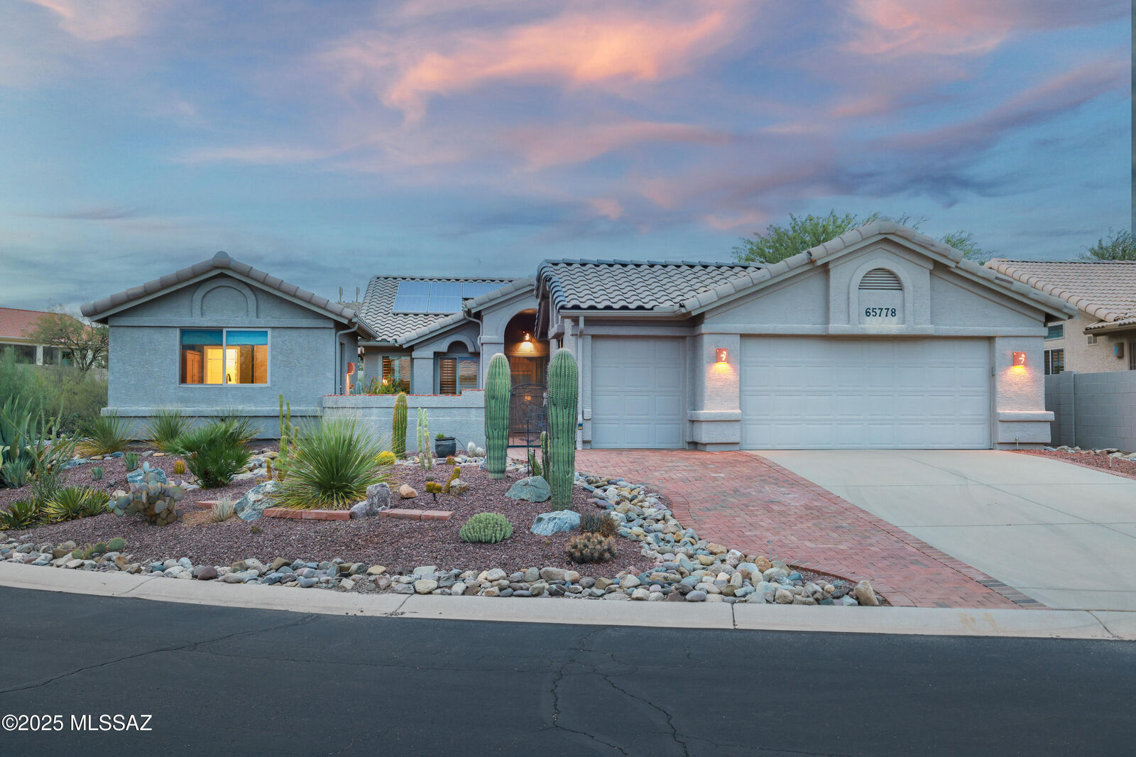 Property Photo: 65778 E Mesa Ridge Court AZ 85739